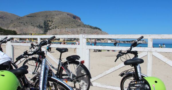 Sicily by bike: the coast of Palermo, Mondello and Parco della Favorita