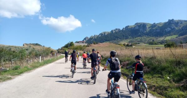 Vacanza in bici da Taormina a Cefalù